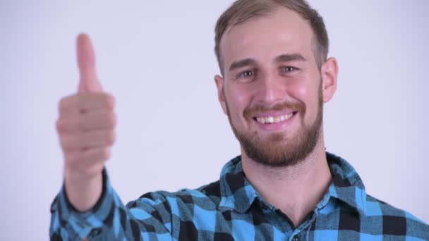 Cara de hombre hipster barbudo feliz dando pulgares hacia arriba — Vídeos de Stock