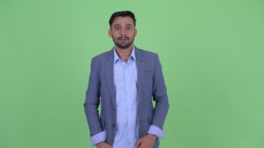 Stresli genç sakallı İranlı işadamına kötü haber