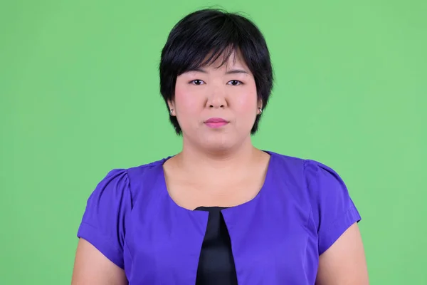 Ansikte av ung vacker övervikt asiatisk kvinna — Stockfoto