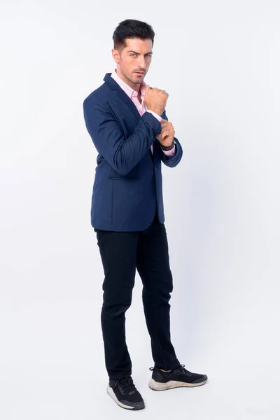 Full body shot de joven hombre de negocios guapo — Foto de Stock