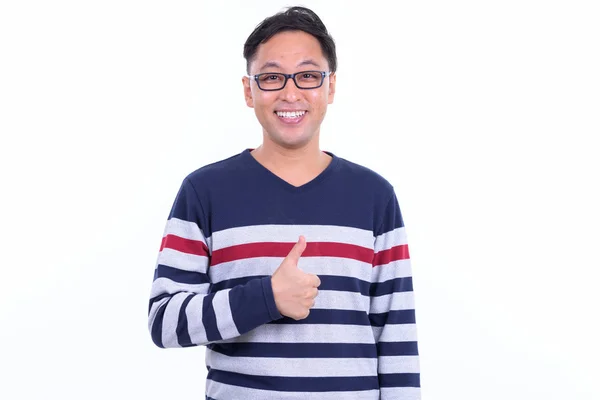 Glad japansk hipster man med glasögon ger tummen upp — Stockfoto