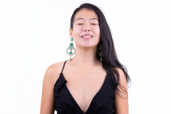 눈에 편안한 행복 한 아름 다운 아시아 여자의 얼굴 폐쇄 — 스톡 사진