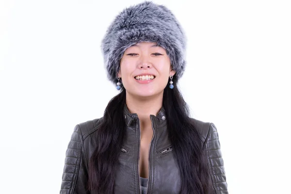 눈에 편안한 행복 한 아름 다운 아시아 여자의 얼굴 폐쇄 — 스톡 사진