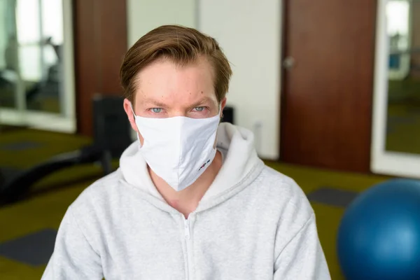 Portrait Young Man Wearing Mask Protection Corona Virus Outbreak Gym — Photo