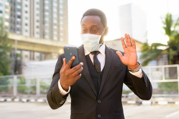 Portrait African Businessman Mask Protection Corona Virus Outbreak City Streets — 图库照片