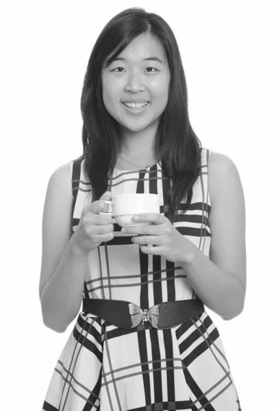 Студийный Снимок Молодой Красивой Азиатской Бизнесвумен Изолированы Белом Фоне Черно — стоковое фото