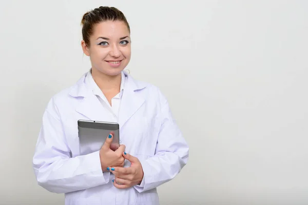 Studio Shot Young Beautiful Woman Doctor Brown Hair White Background — Stockfoto