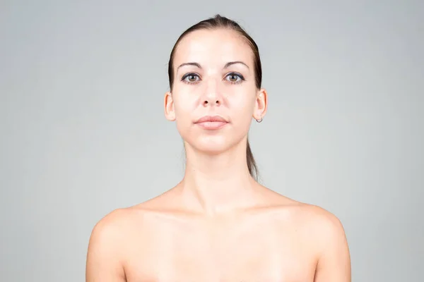 Studio Shot Young Beautiful Shirtless Woman Brown Hair White Background — Foto de Stock