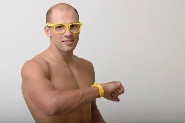 Studio Shot Young Handsome Muscular Bald Man Shirtless White Background — Foto de Stock