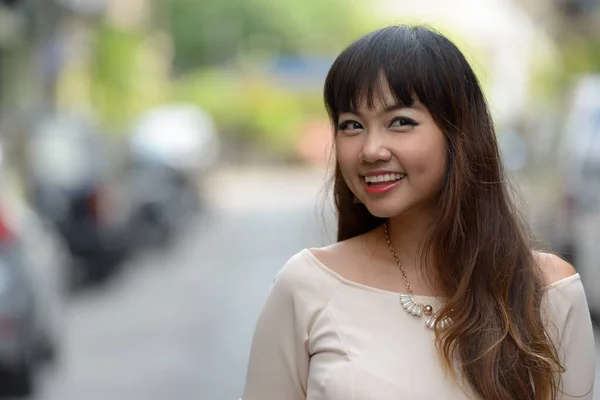 Portrait Young Beautiful Asian Businesswoman City Outdoors — Stock fotografie