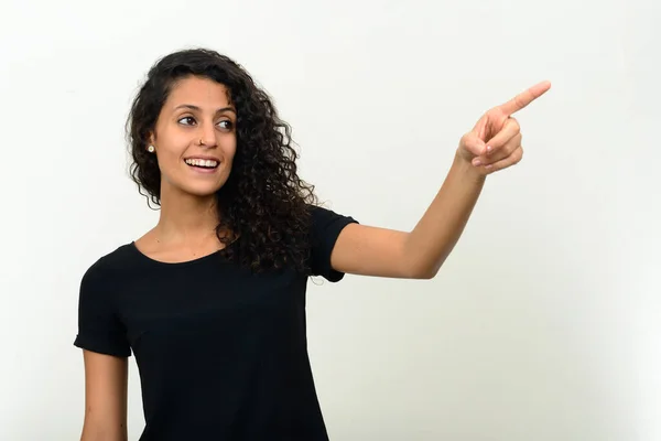 Studio Shot Van Jonge Mooie Spaanse Vrouw Met Krullend Haar — Stockfoto