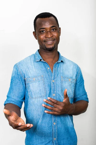 Studio Shot Handsome Bearded African Man — Fotografia de Stock