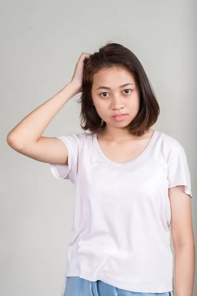 Studio Shot Young Beautiful Asian Teenage Girl Short Hair White — Fotografia de Stock