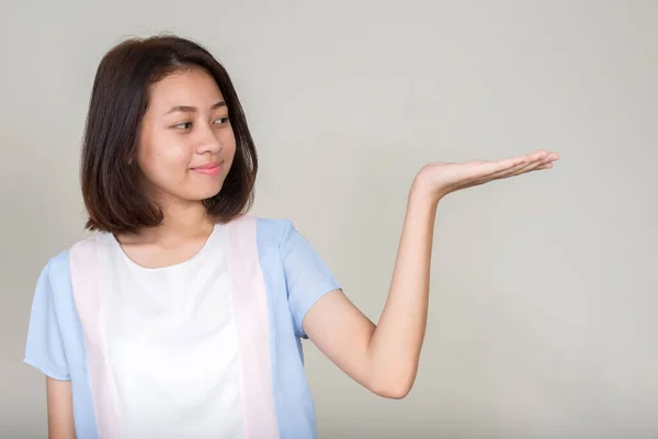 Studio Shot Young Beautiful Asian Teenage Girl Short Hair White — Fotografia de Stock