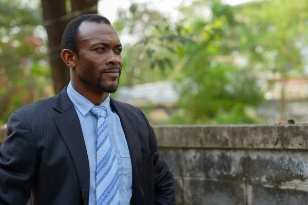 Portrait Handsome Bearded African Businessman Streets Outdoors —  Fotos de Stock