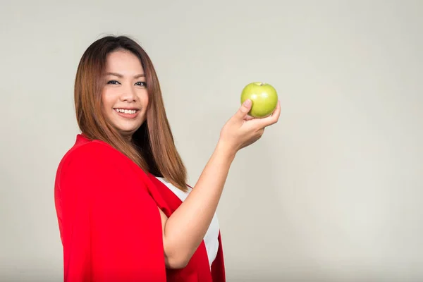 Retrato de joven hermosa mujer de negocios asiática con sobrepeso — Foto de Stock