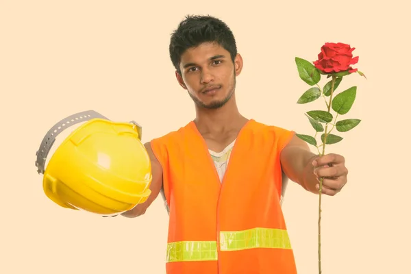 Estudio Disparo Joven Guapo Barbudo Hombre Indio Trabajador Construcción Aislado — Foto de Stock