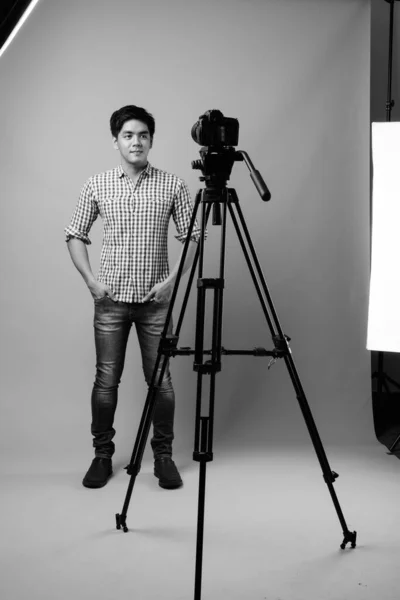 Studio Shot Young Handsome Filipino Man Gray Background Black White — Fotografia de Stock