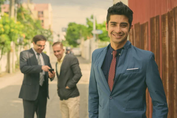 Retrato Empresários Persas Explorando Cidade Banguecoque Juntos — Fotografia de Stock