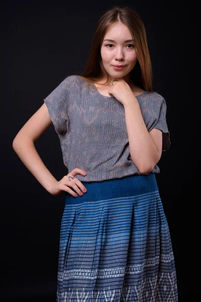 Studio Shot Young Beautiful Woman Long Brown Hair Black Background — Stockfoto