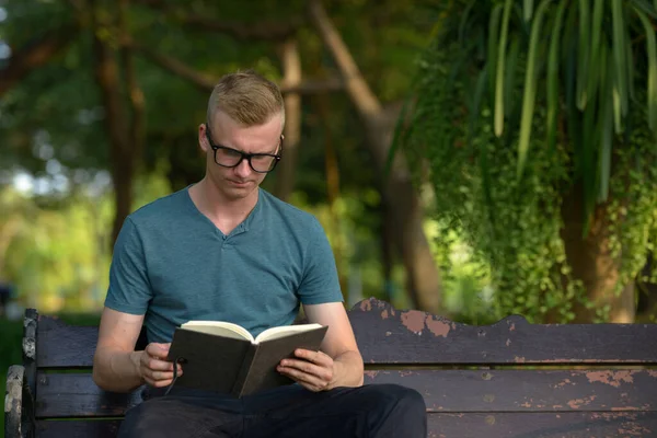 Portrait Young Man Blond Hair Park Outdoors — Stock Photo, Image