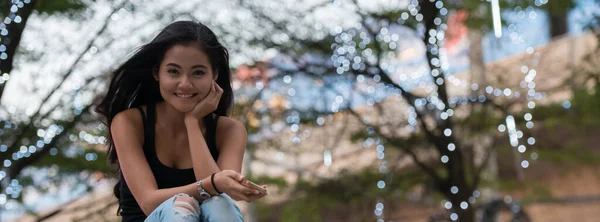 Portrait Young Beautiful Asian Woman Streets Outdoors — Stock Photo, Image