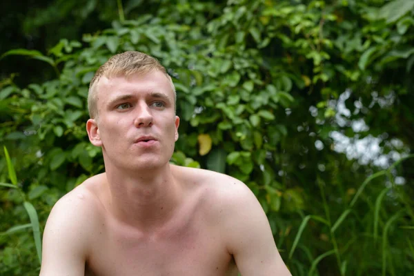 Portrait Young Man Blond Hair Shirtless Streets Outdoors — Stock Photo, Image