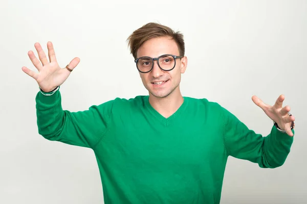 Studio Shot Van Nerd Man Met Blond Haar Tegen Witte — Stockfoto