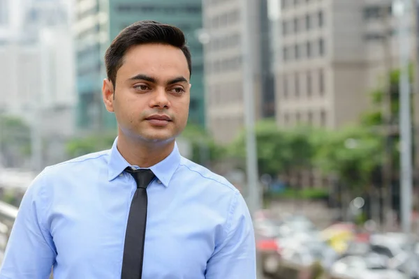 Portrait Jeune Homme Affaires Indien Dans Ville — Photo