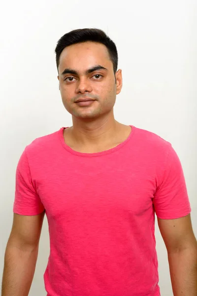 Studio Skott Ung Vacker Indisk Man Mot Vit Bakgrund — Stockfoto