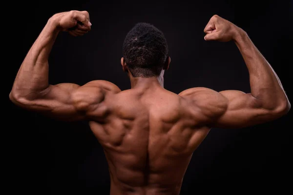 Estúdio Tiro Jovem Bonito Muscular Africano Homem Sem Camisa Contra — Fotografia de Stock