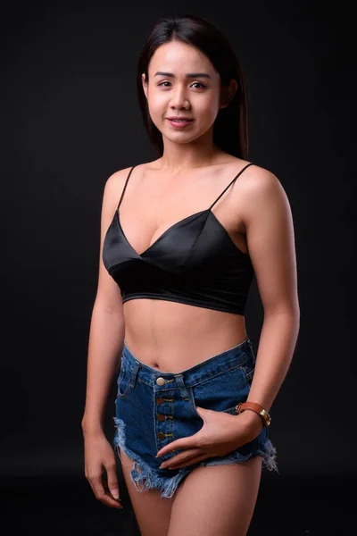 Studio Strzał Młody Piękny Azji Transgender Kobieta Czarnym Tle — Zdjęcie stockowe