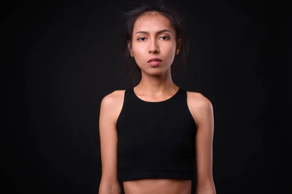 Estudio Tiro Joven Hermosa Mujer Transgénero Asiática Contra Fondo Negro —  Fotos de Stock