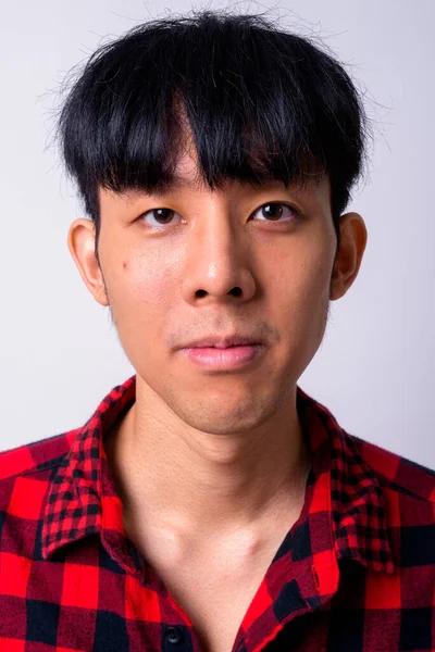 Studio Skott Ung Vacker Asiatisk Hipster Man Mot Vit Bakgrund — Stockfoto