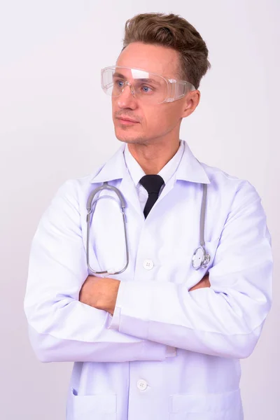 Στιγμιότυπο Του Όμορφου Άνδρα Γιατρό Ξανθά Σγουρά Μαλλιά Φορώντας Προστατευτικά — Φωτογραφία Αρχείου