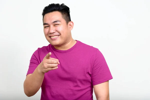 Estudio Disparo Joven Guapo Sobrepeso Filipino Hombre Sobre Fondo Blanco —  Fotos de Stock