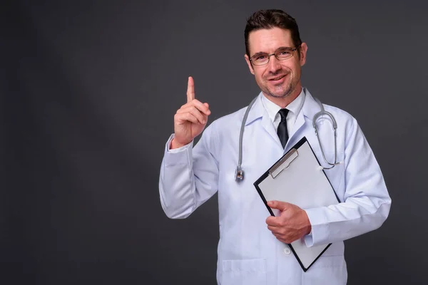 Studio Shot Handsome Bearded Man Doctor Eyeglasses Gray Background — Stock Photo, Image