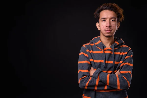 Estúdio Tiro Jovem Asiático Com Cabelo Encaracolado Acne Usando Capuz — Fotografia de Stock