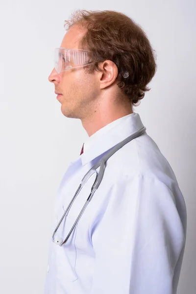 Estudio Hombre Médico Con Cabello Rubio Como Científico Con Gafas — Foto de Stock