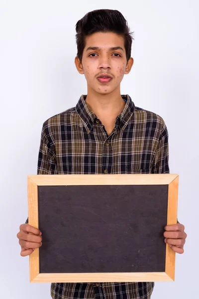 Στούντιο Πλάνο Του Νεαρού Όμορφου Ινδού Hipster Έφηβο Αγόρι Λευκό — Φωτογραφία Αρχείου