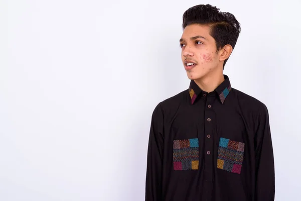 Στούντιο Πλάνο Του Νεαρού Όμορφου Ινδιάνου Έφηβο Αγόρι Λευκό Φόντο — Φωτογραφία Αρχείου