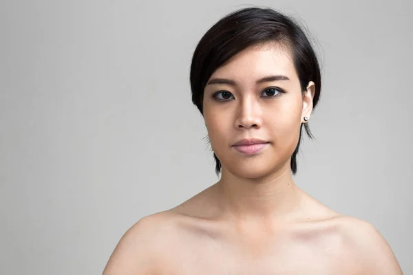 Studio Shot Young Beautiful Asian Woman Short Hair Shirtless White —  Fotos de Stock