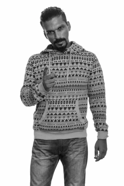 Plan Studio Jeune Indien Barbu Beau Portant Sweat Capuche Isolé — Photo