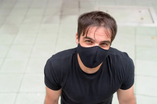 Portret Van Een Perzische Man Met Masker Voor Bescherming Tegen — Stockfoto