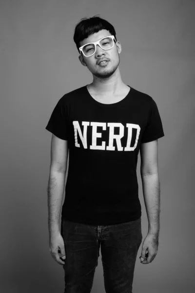 Studio Shot Young Asian Nerd Man Wearing Eyeglasses Gray Background — Stock Photo, Image