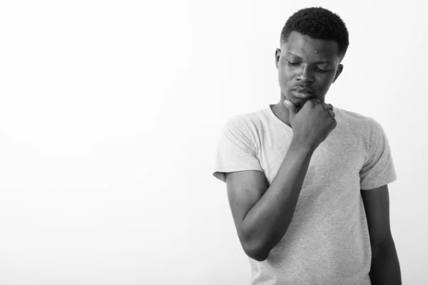 Studio Shot Van Jonge Afrikaanse Man Tegen Witte Achtergrond Zwart — Stockfoto