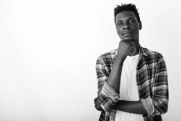 Estudio Joven Guapo Hipster Africano Con Pelo Afro Sobre Fondo —  Fotos de Stock