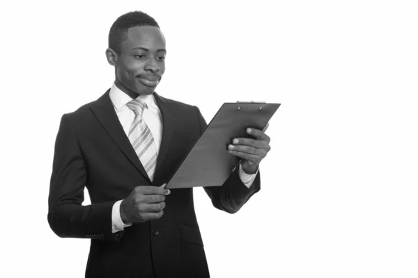 Estúdio Tiro Jovem Bonito Empresário Africano Isolado Contra Fundo Branco — Fotografia de Stock