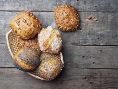 Sepet içinde farklı organik buns