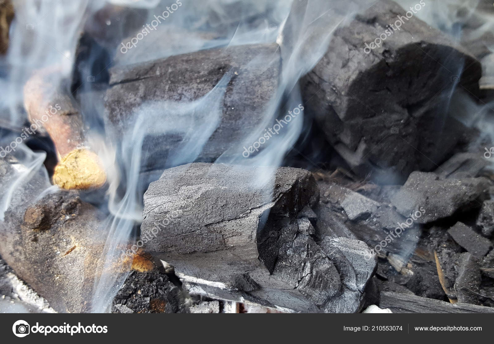Smoke Rising Charcoal Used Cooking Grill — Stock Photo © roxanabalint